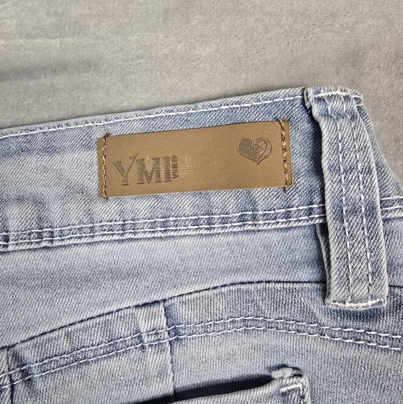 YMI Wanna Beta Butt Light Blue Women's Cropped Jeans Size 9 - Picture 9 of 10